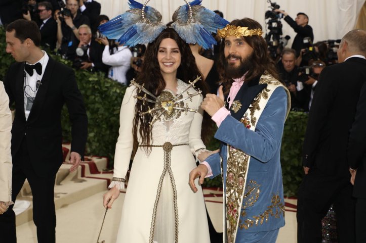 red-carpet-met-gala-3474-lana-del-rey-and-jared-leto-superJumbo.jpg
