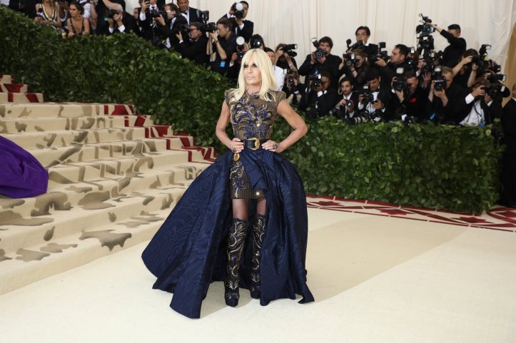 red-carpet-met-gala-896-donatella-versace-superJumbo.jpg